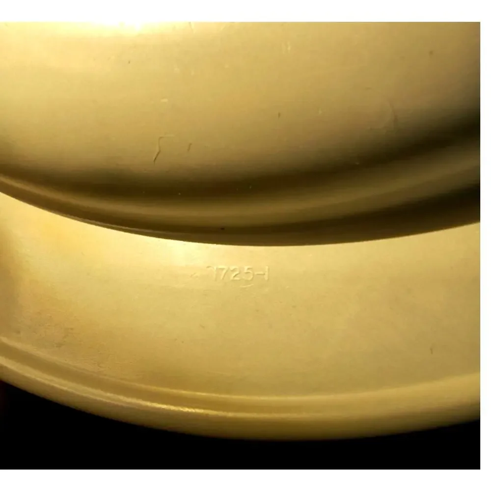 2105. Vintage Tupperware Ultra 21 Three Piece Set Classic Almond Cream Color